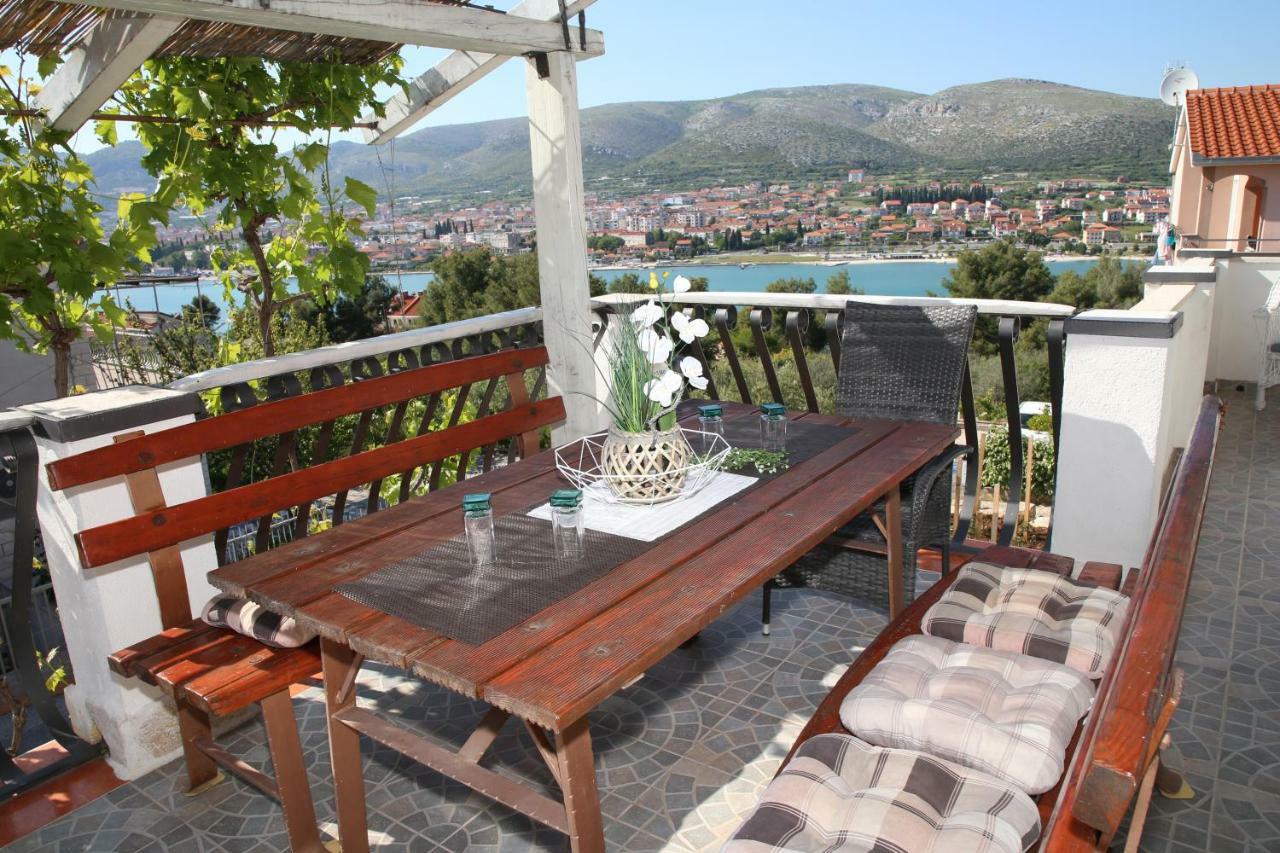 Apartment Poseidon Trogir Exterior foto