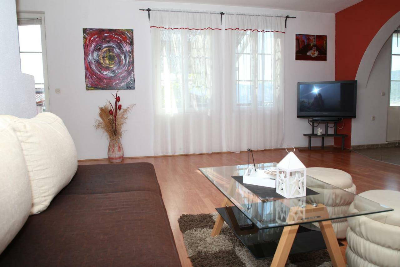 Apartment Poseidon Trogir Exterior foto
